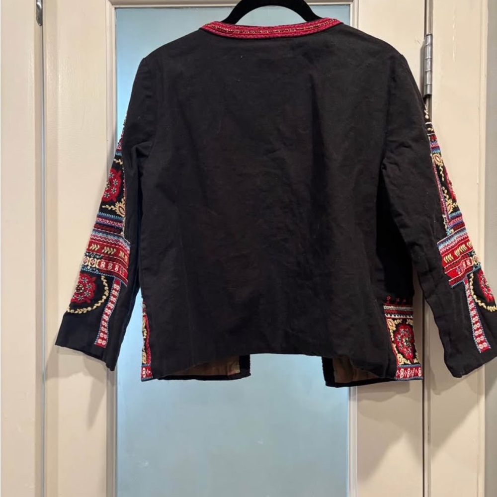 Embroidered Black Jacket - Picture 4 of 8